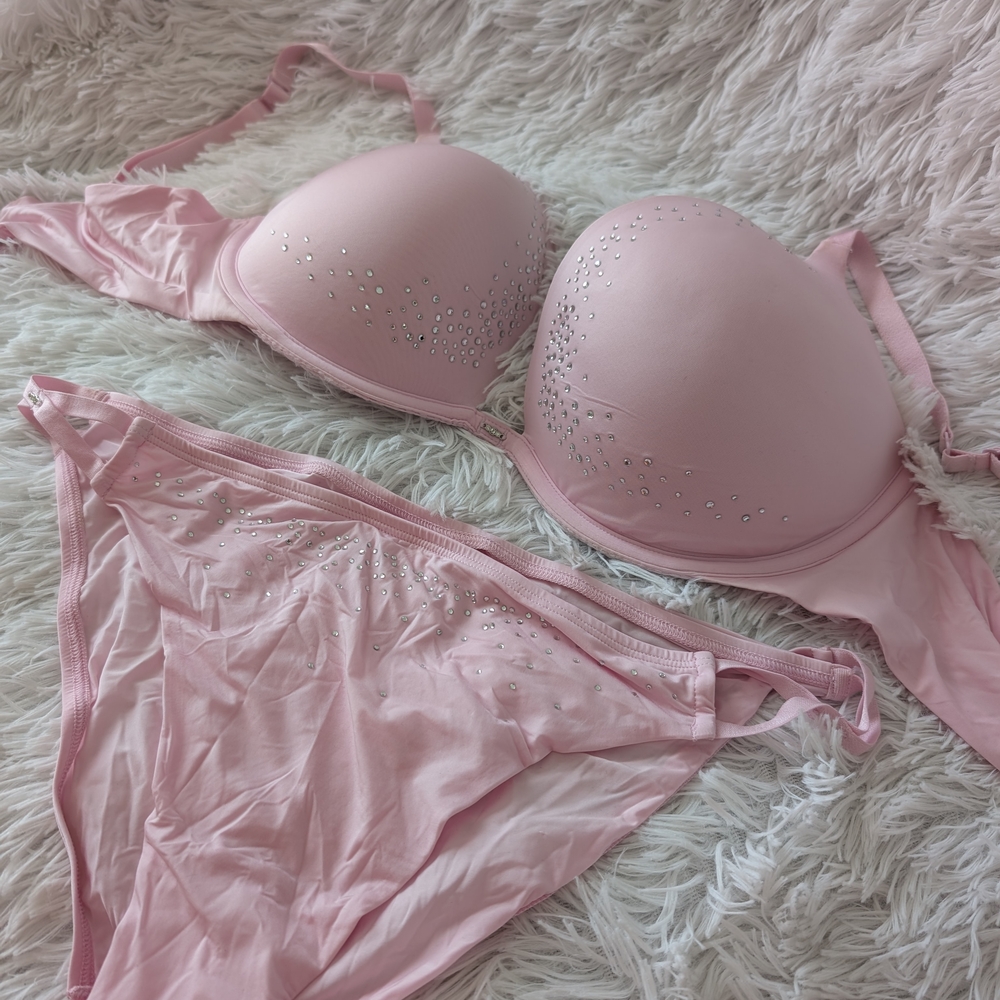 Pink Embellished Women's Lingerie Set
